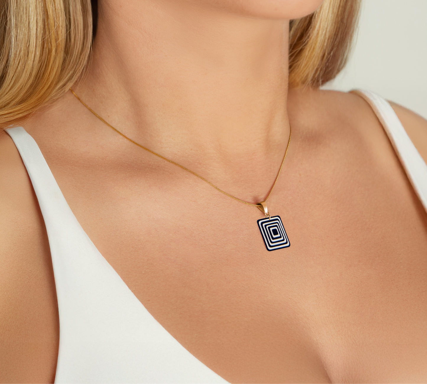 Black & Pearlescent White Rectangle Geometric Matching Set